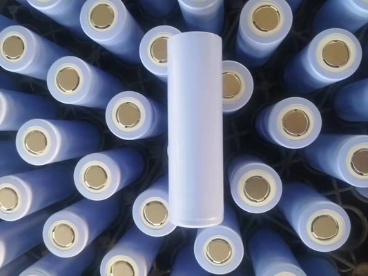 3000mAh 21700 แบตเตอรี่ลิเธียมไอออนแบบรีชาร์จ 3.2V 3.3v 3Ah 21.5 × 70.5mm