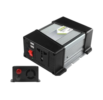 อินเวอร์เตอร์พลังงานแสงอาทิตย์ที่ติดตั้งในรถยนต์ 500W 12v ถึง 220v Home 5v 2.1a พร้อม USB คู่